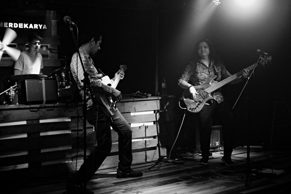 Cats In Love Live at No Black Tie 8 September 2019