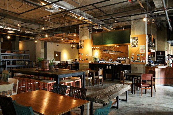 Quiz Night is BACK at The Bee for Season 2