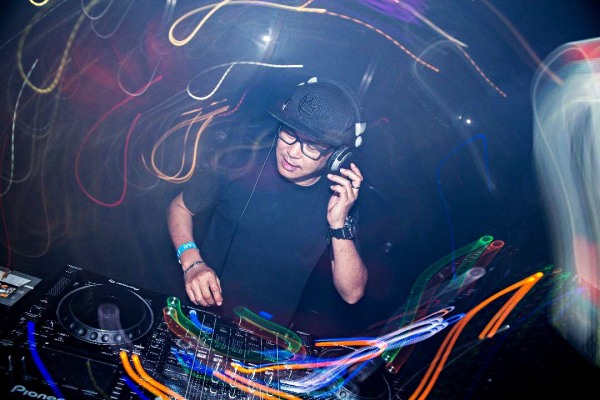 This Weeks The Sweatbox Rezidance Features KL Based DJ Mie at Le Noir