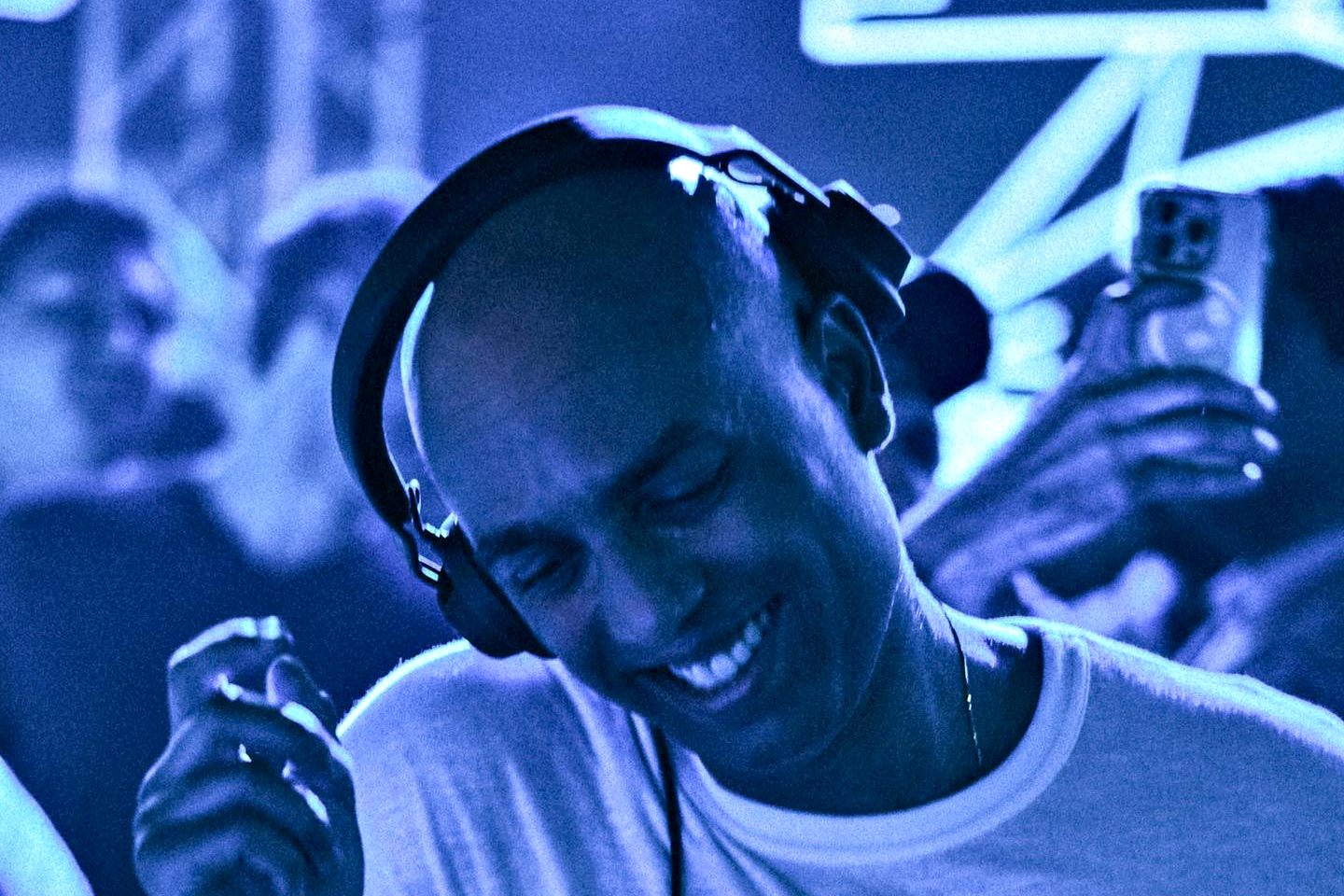 Wet Sessions returns at W Kuala Lumpur with dynamic DJ/producer Laolu