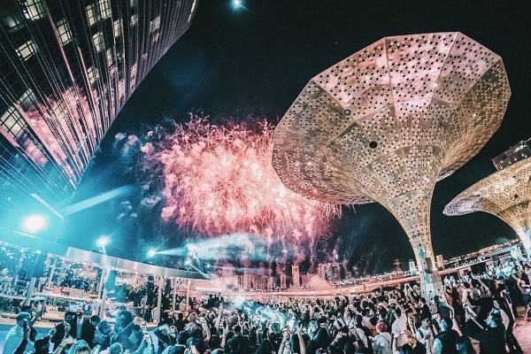 Celebrate this new years eve in Abu Dhabi at The Rosewood with Fireworks & Entertainment