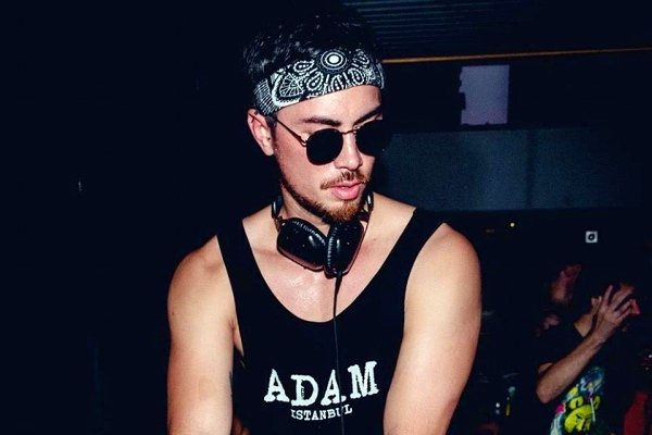 The Sweatbox ft Dan Buri at REN 23 March 2019